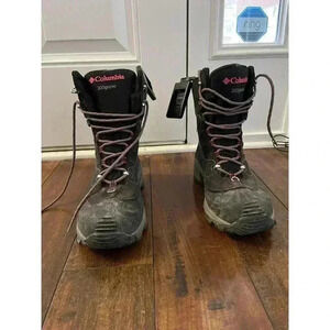 Columbia Omni Heat Electric Boots - size 8.5